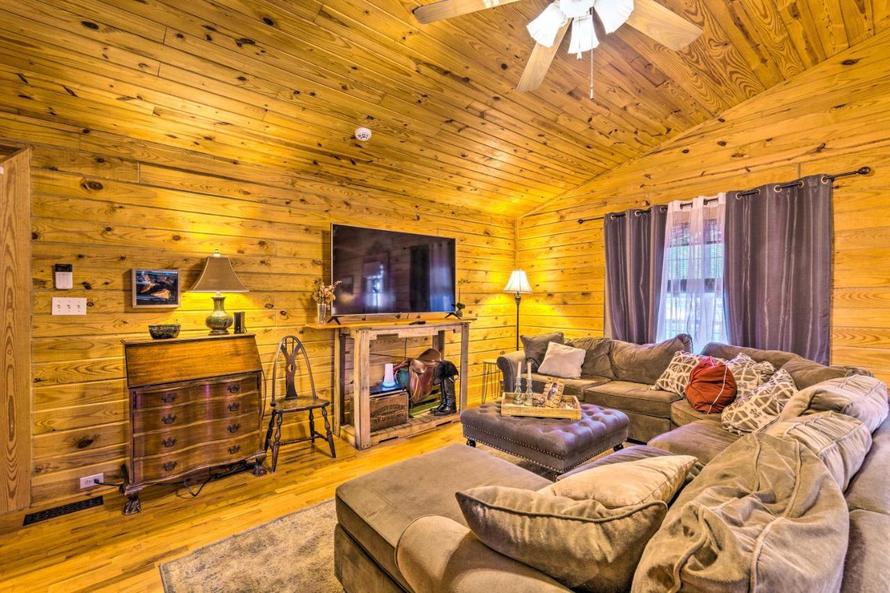 Pet-Friendly Cabot Cabin With Fenced Yard! ภายนอก รูปภาพ